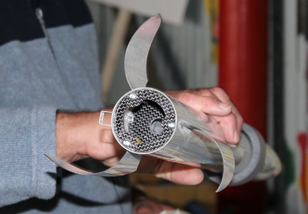 img_2520 model j caja pro r1